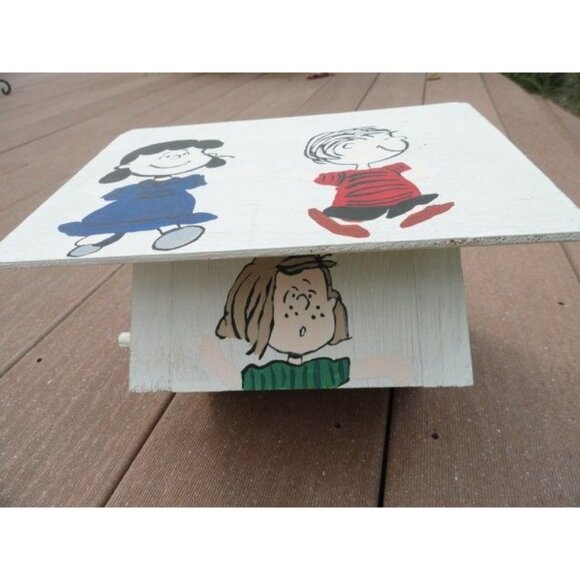 Hand Made Hand Painted Seven Peanuts Characters Birdhouse One Of A Kind Mint - Picture 4 of 9